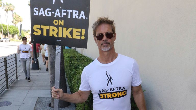 skynews-brad-pitt-wga-strike_6250364