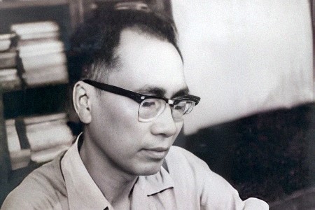 Giá từng thước đất - Thơ Chính Hữu
