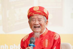 Tác giả 104 tuổi ra mắt tự truyện