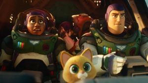 Studio Pixar sa thải đạo diễn và nhà sản xuất đứng sau bom xịt “Lightyear”